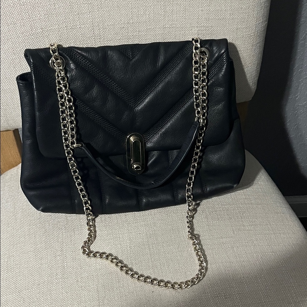 Elegant Ted Baker of London Black Chain Shoulder Bag